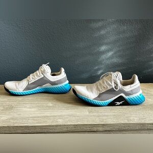 Reebok Men's Flashfilm Trainer White and Blue Athletic Shoes
